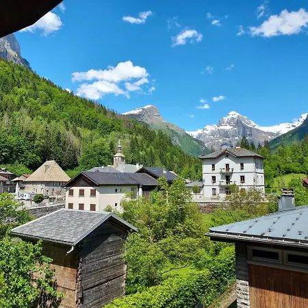 Le Bivouac * Sixt-Fer-a-Cheval